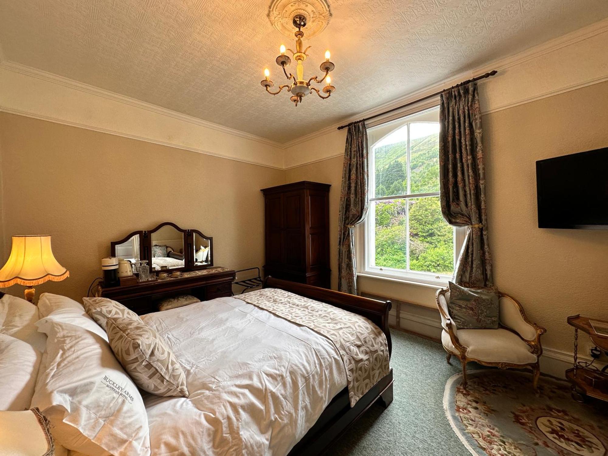 The Buckley Arms Hotel Dinas Mawddwy ภายนอก รูปภาพ
